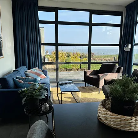 Enkhuizer Strandpanorama Zweite Reihe Mit Zaun Hausnr 203 בית נופש *